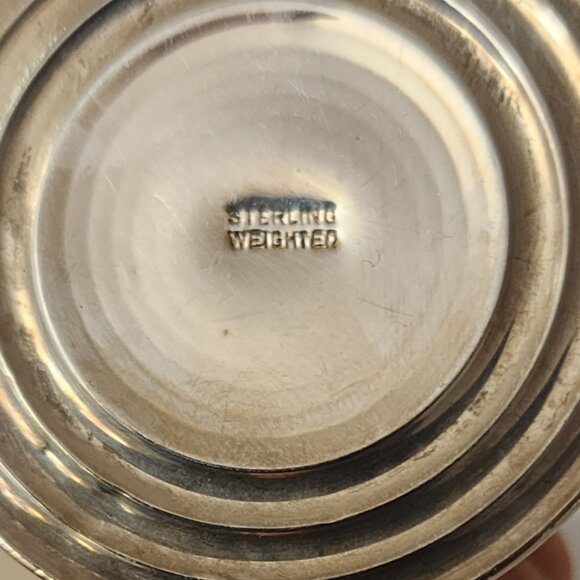 Birks ? Sterling weighted Pair of Salt and Pepper Shakers  with cloth bags - Picture 4 of 5